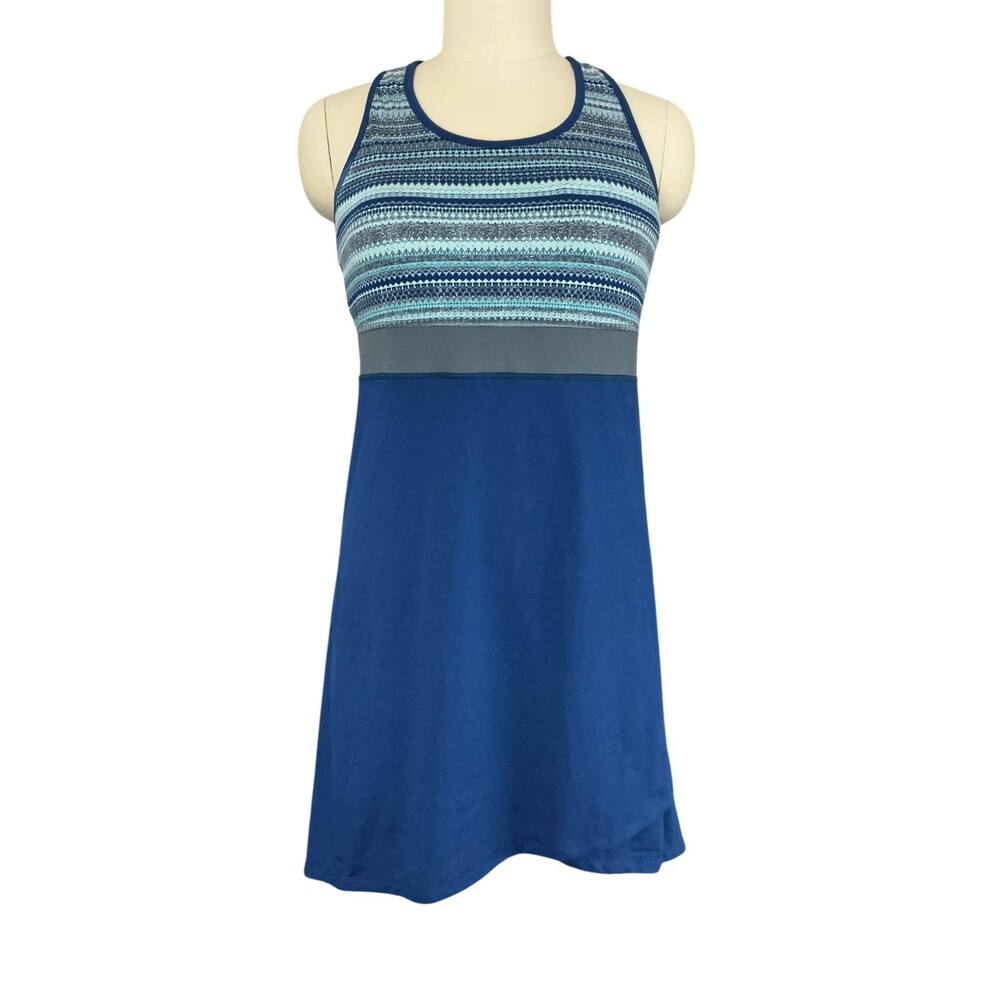Title Nine Athletic Hiking Dress XL Connelly Shelf Bra Blue Racerback Zip Pocket